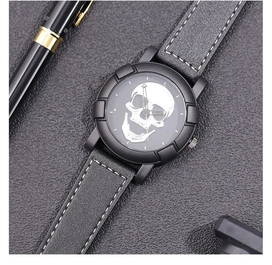 Set Fashion 3 pezzi Orologio con teschio al quarzo con collana e bracciale